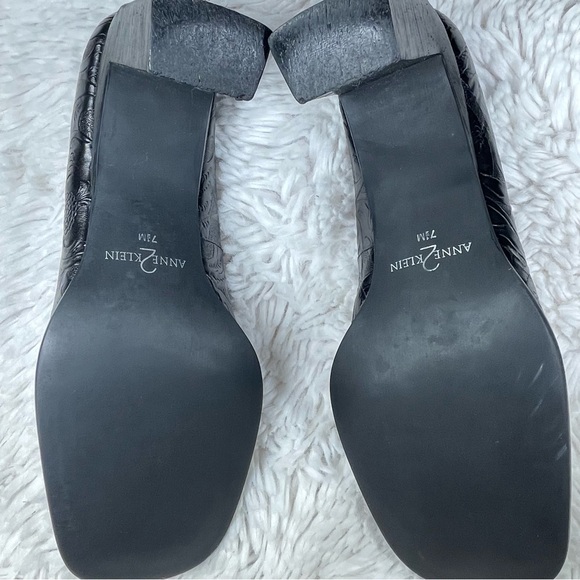 Anne Klein 2 Embossed Leather Pumps Black Brown Heels Square Toe Women size 7.5 - Picture 10 of 12